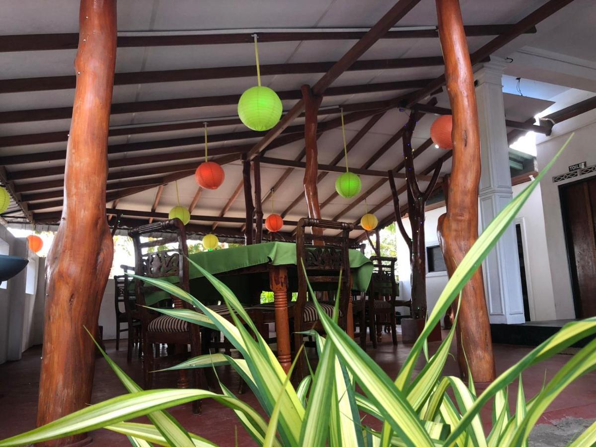 Rock Paradise Beach Hotel & Restaurent Tangalle Exterior photo